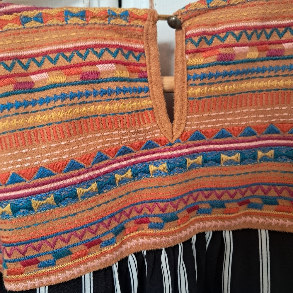Savanna Jane Multicolor Striped Blouse Embroidered M/L - Picture 5 of 5